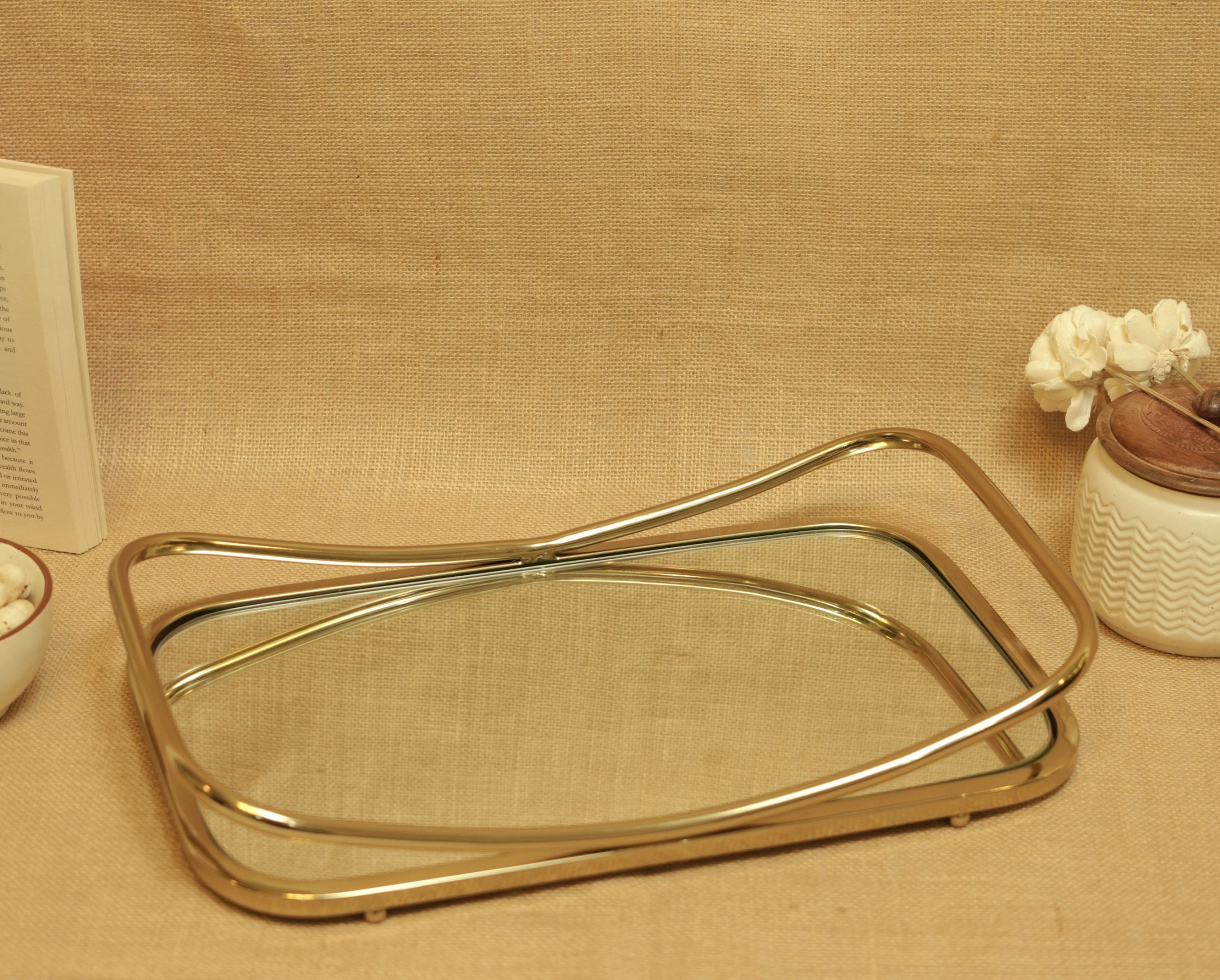 Taper With Mirror and Metal handle Tray